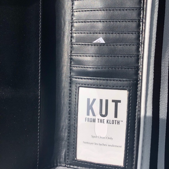 Designer Wallet - Picture 3 of 4